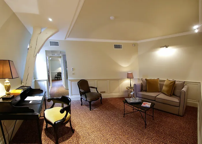 La Cour Berbisey - Teritoria 4*