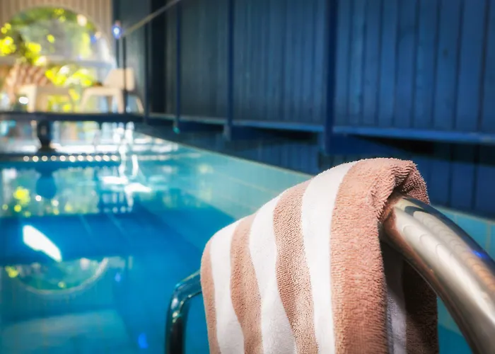 La Cour Berbisey - Teritoria ゲストハウス 4*