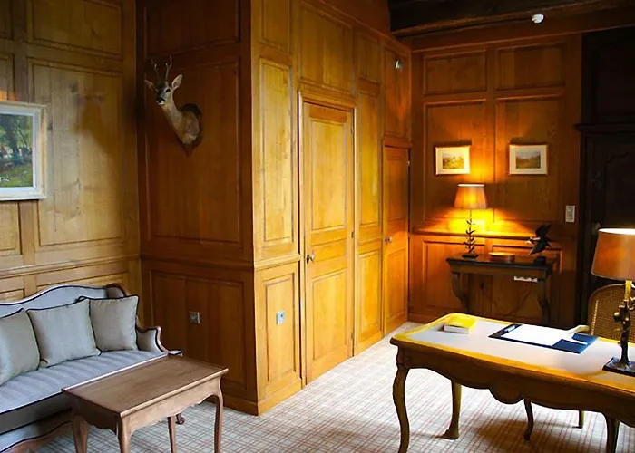 La Cour Berbisey - Teritoria بيت ضيافة 4*