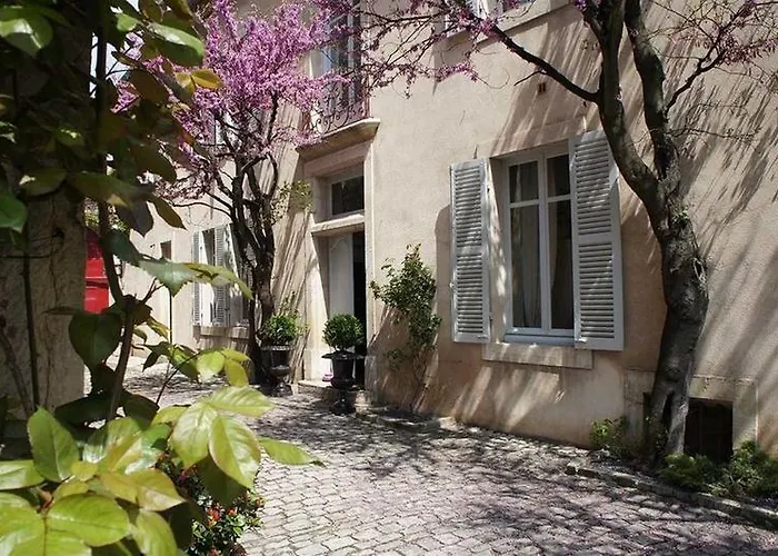 La Cour Berbisey - Teritoria 4*